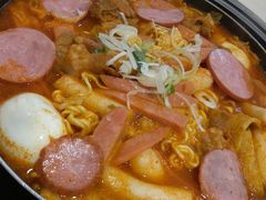 -三清洞摩西韩式年糕火锅(威高广场店)