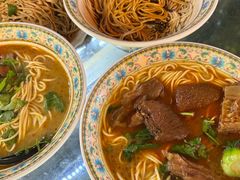 -金杨拉面王小吃面馆·牛三宝面·红烧牛肉粉