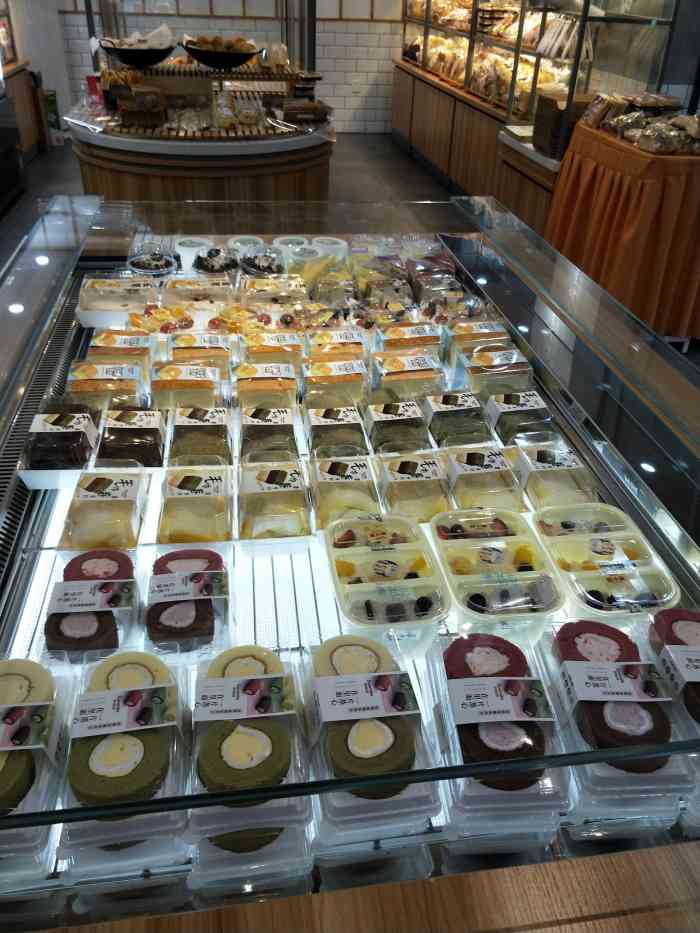 向阳坊(中山公园店)-"向阳坊的面包是我早餐的首先,实惠又好吃,.