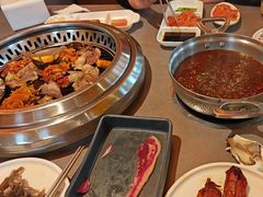 -黑金·寻焰自助百汇·烤肉·火锅(中街店)