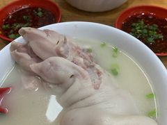 -雷祖芳老妈蹄花店