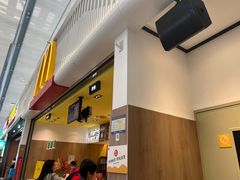 -麦当劳(深圳北站B2检票口楼上)