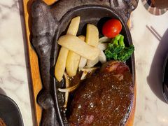 B.ONE黑椒牛扒饭-JUKEBOX玖部音乐餐厅(华侨城店)