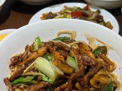 生爆牛肉面-寻裕记·现炒浇头面(人民广场店)