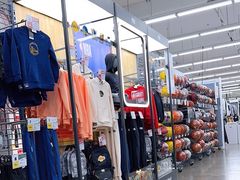 -迪卡侬(西华店)