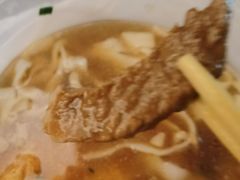 -裕新楼粉面馆·石磨手工粉(四方坪店)