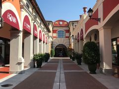 -佛罗伦萨小镇广佛名品奥特莱斯(疏港路店)