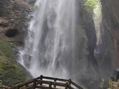 -龙水峡地缝景区