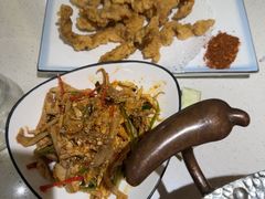 -小鱼小牛(世欧广场店)