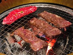 -山川小町·极番烧肉(新地假日广场店)