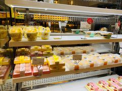 面包甜点陈列柜-超港·蛋糕面包(国购店)