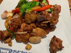 泰式柠檬香叶鸡-云海肴·汽锅鸡·云南菜(美罗城店)