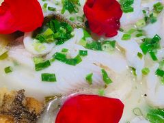 -江渔儿酸菜鱼专门店(明珠广场店)