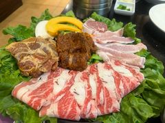 -木槿花韩式炭烤·熟成肉工坊(孙文东路店)