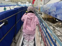 -乔波室内滑雪场