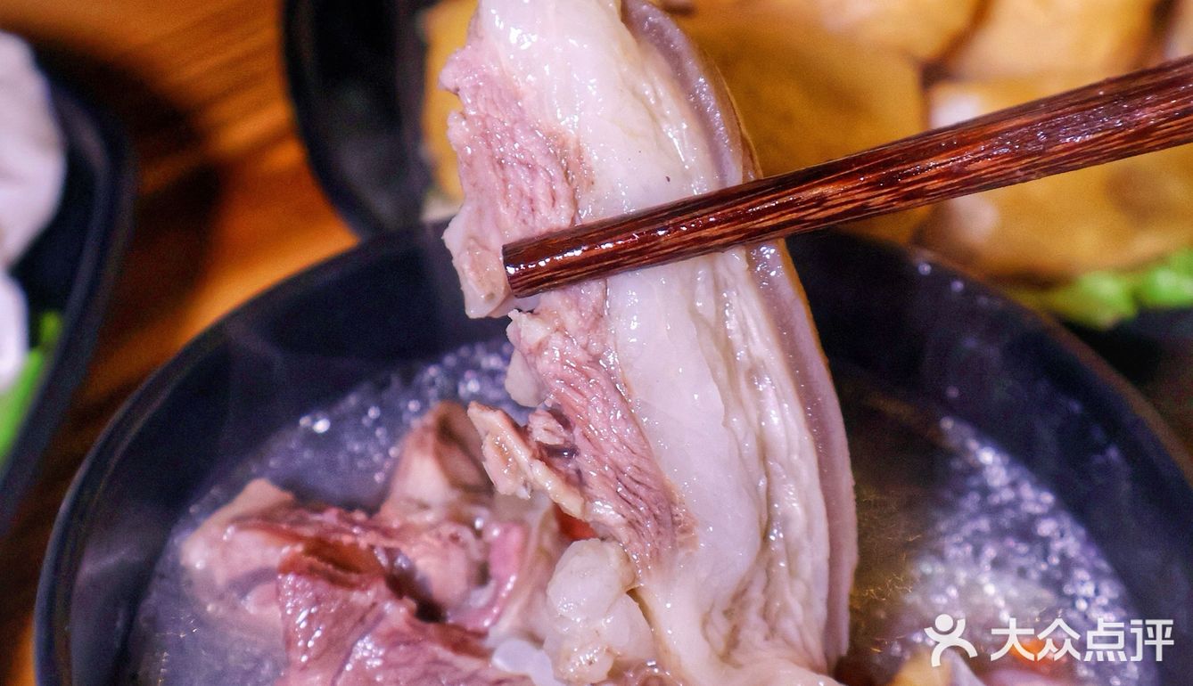 来万宁…就为了这锅羊肉打边炉！！