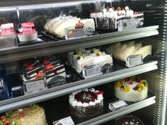-85度C(生甜甜圈研究工坊·上海局门店)