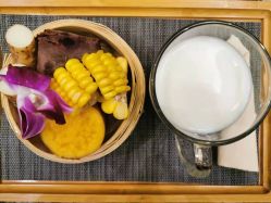 点击看大图 -妈咪爱月子中心·母婴护理