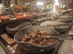 -山焱·炭火自助烤肉(周浦万达店)