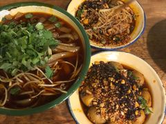-拈签一笑黄牛肉辣卤串串