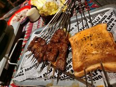 炼乳烤盒马北海道吐司-火塘云南烧烤大排档