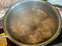 海鲜和牛火锅-大中华希尔顿酒店-念自助餐·嗨啤·小龙虾