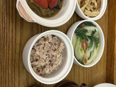 -雪梅月子中心(华侨城店)