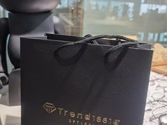 -Trend1881视光·蔡司视觉(领展广场店)