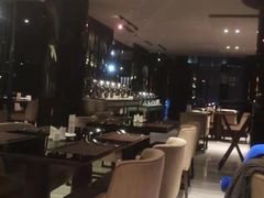 -唐拉雅秀酒店-西锦汇空中BBQ·思创餐厅