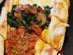 四季皮塔饼-Efes Turkish & Mediterranean Cuisine 艾菲斯餐厅(陆家嘴店)