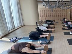 -乐刻瑜伽·普拉提·小瑜荚YogaPod(滨江银泰店)