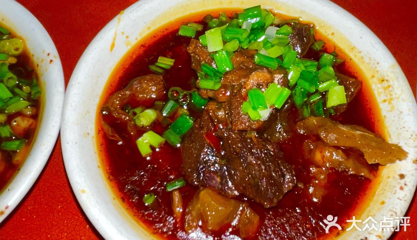 江油美食川罗肥肠