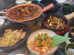 -云海肴·汽锅鸡·云南菜(天山百盛优客店)