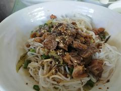 -阿阳牛腩腌面店
