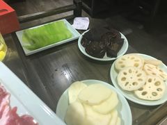 -红九格老火锅(三峡广场店)