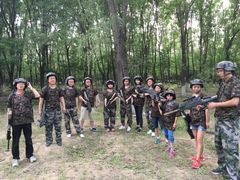 -亲兄弟真人CS团建拓展基地