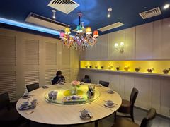 -大头虾越式风味餐厅(光明广场店)