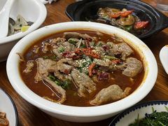 -胡子饮食店