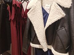 -URBAN REVIVO(西安Momopark店)