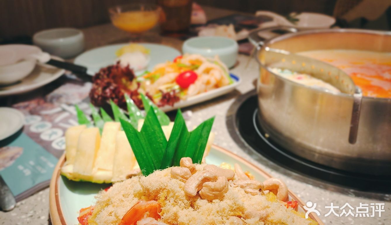 成都探店｜泰式海鲜火锅，甜品小吃冰淇淋免费吃~