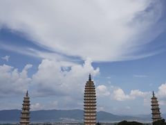 -三塔倒影公园