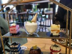 -ZING COFFEE 镜咖啡