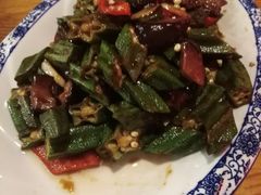 -红色根据地文化主题酒店(太湖街店)