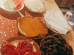 -赵美丽·重庆社区火锅·直营店(火车东站·中豪国际店)