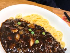 炸酱面-香港饭店0410(弘大店)