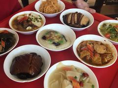 -蓝田九大碗民俗食府(蓝田店)