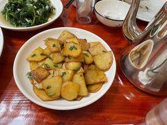 -芦茨金富饭庄·25年老字号·专做稻草鸡
