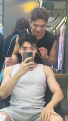 -藤野造型烫发染发