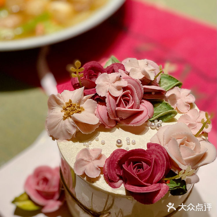 春日[礼花]韩式裱花蛋糕[礼花]推荐