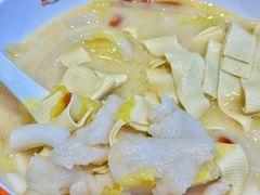 -小六鱼你.下饭酸菜鱼(益田假日广场店)